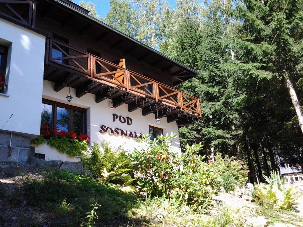 Pokoje Goscinne Pod Sosnami Karpacz Kültér fotó