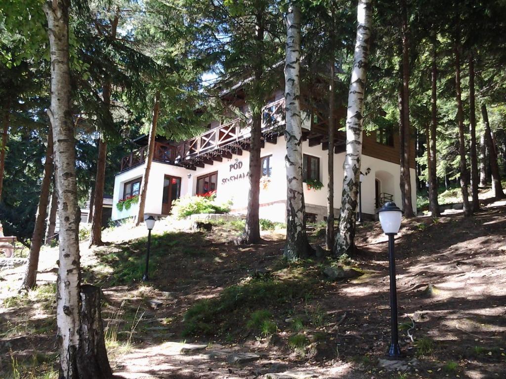 Pokoje Goscinne Pod Sosnami Karpacz Kültér fotó